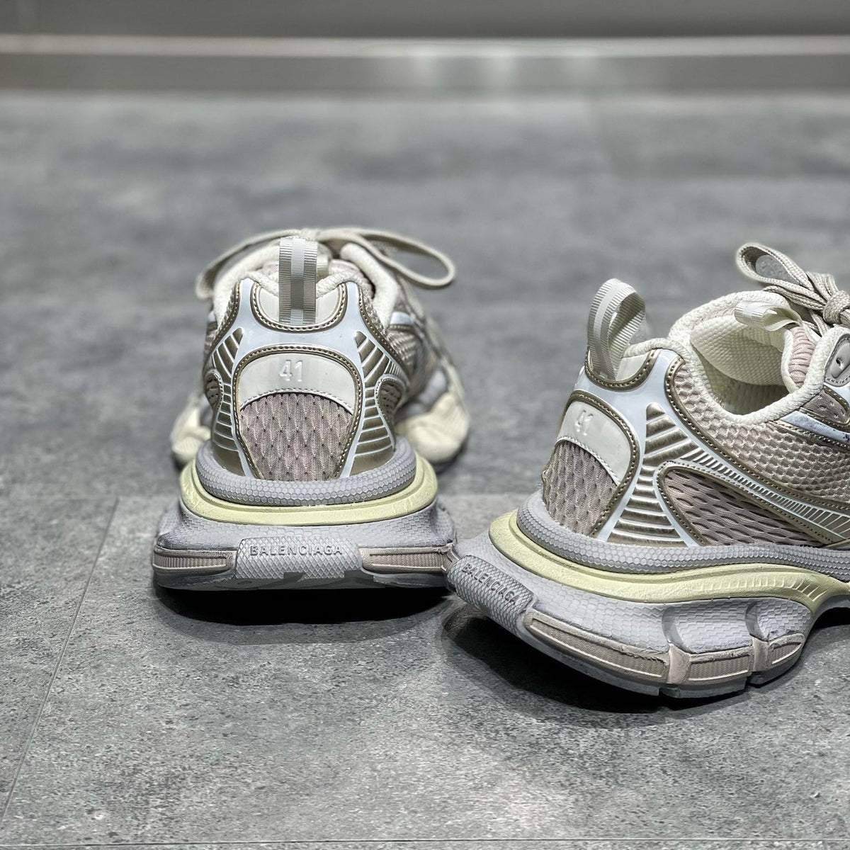 BAL 3XL TRAINERS