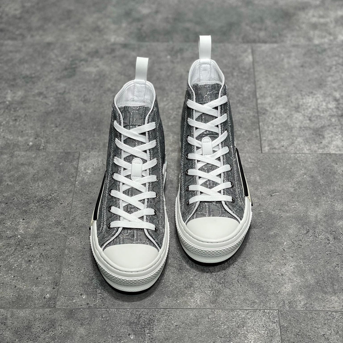 CD B23 SNEAKERS