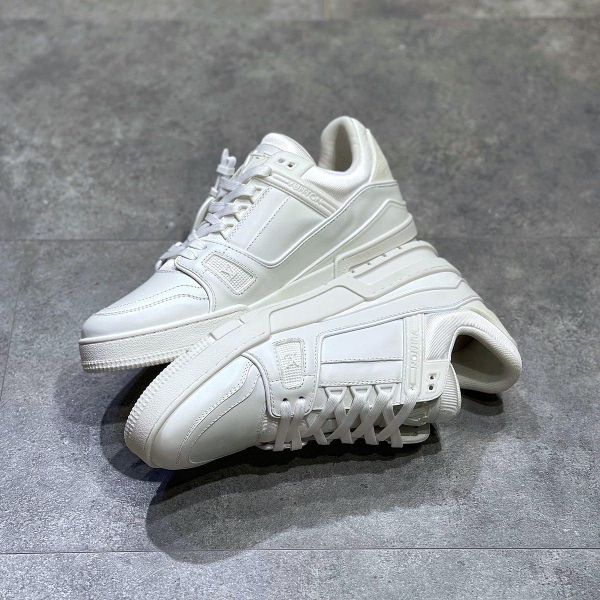 LOU TRAINERS