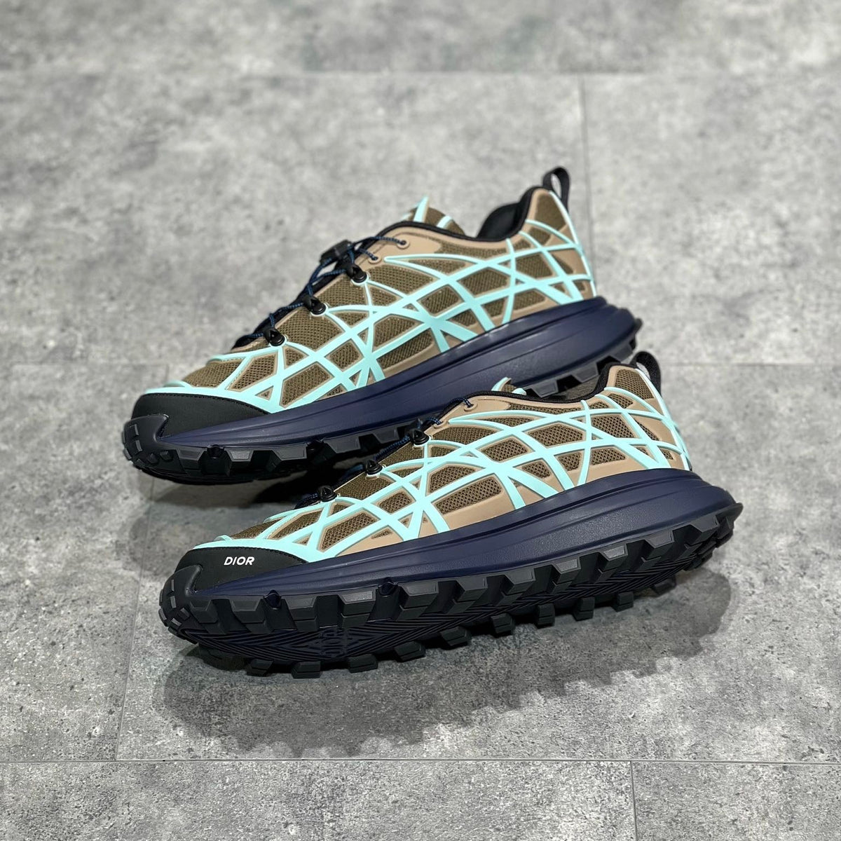 CD B31 TRAINERS