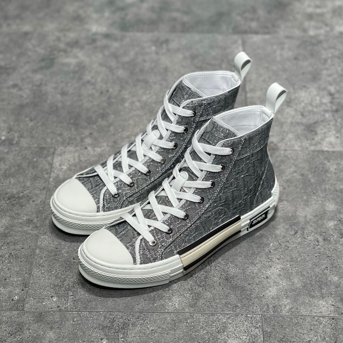 CD B23 SNEAKERS