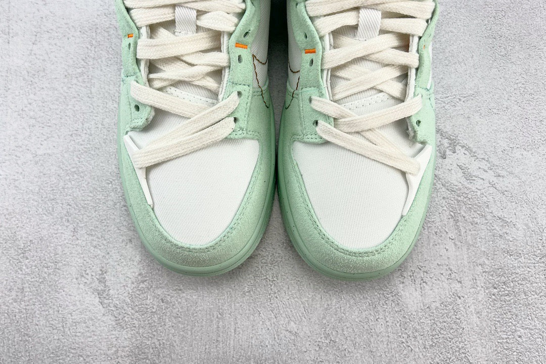 DUNK LOW DISRUPT 2