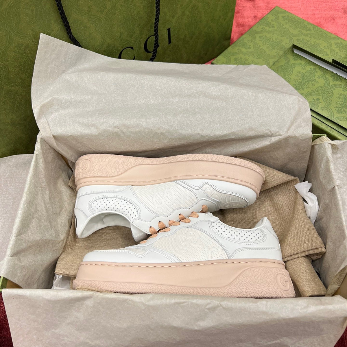 GG EMBOSSED SNEAKER