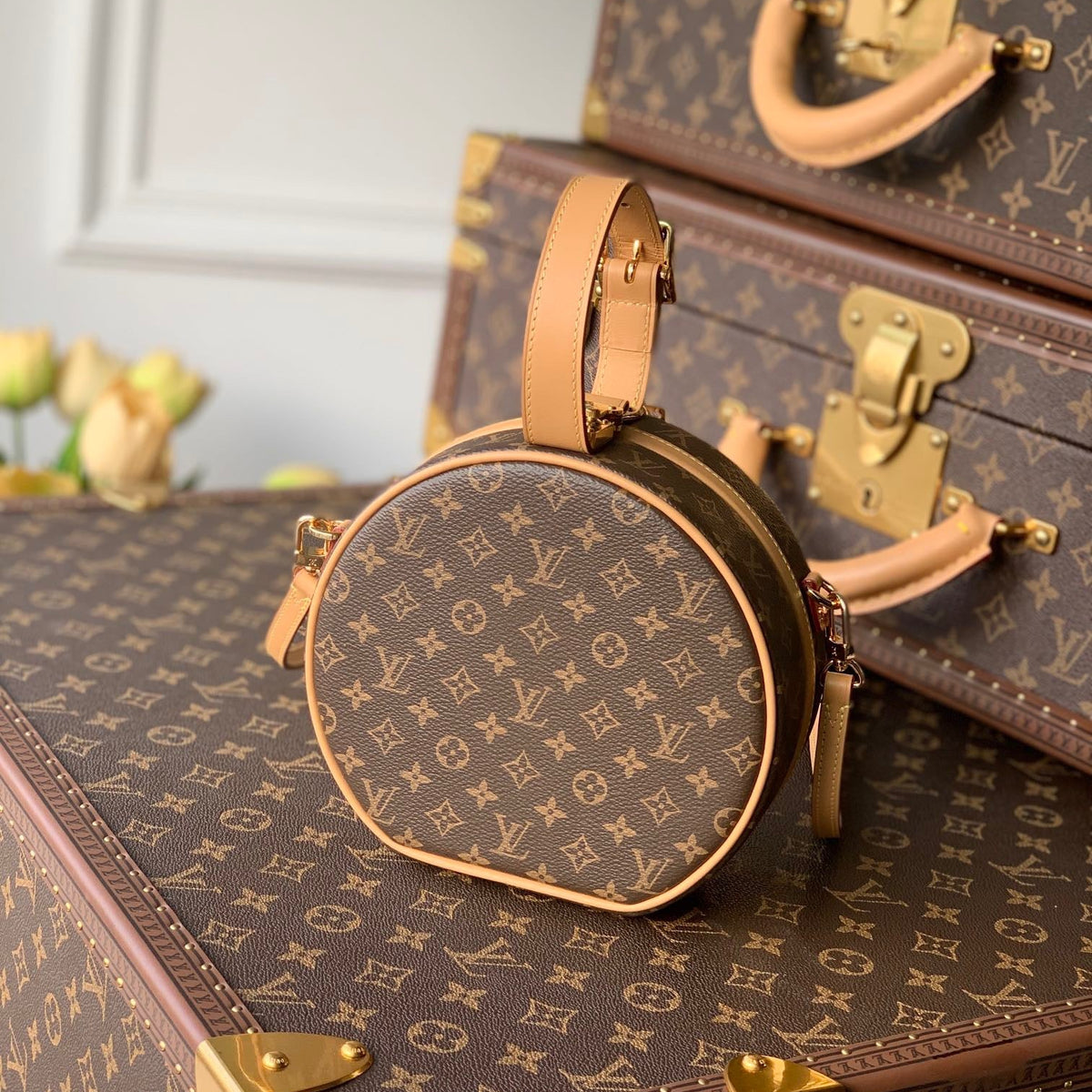 LOU PETITE BOITE CHAPEAU BAG