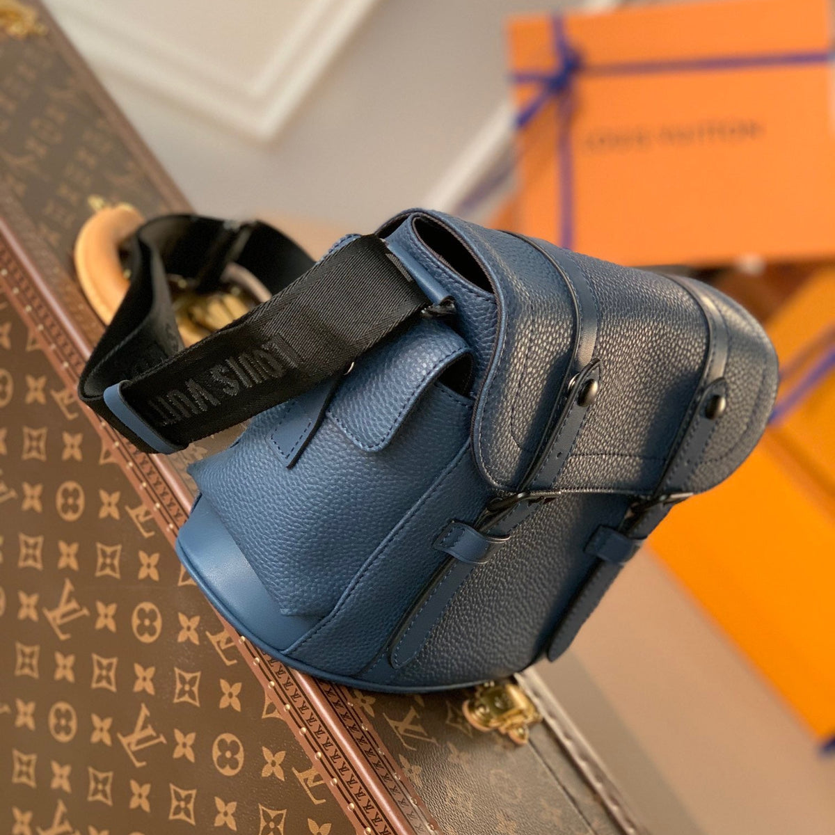 LOU CHRISTOPHER MESSENGER BAG