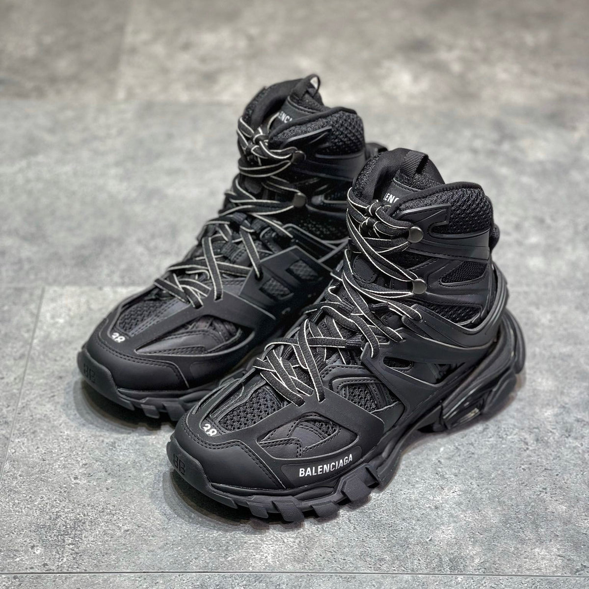 BAL TRACK HIGH HIKE SNEAKER
