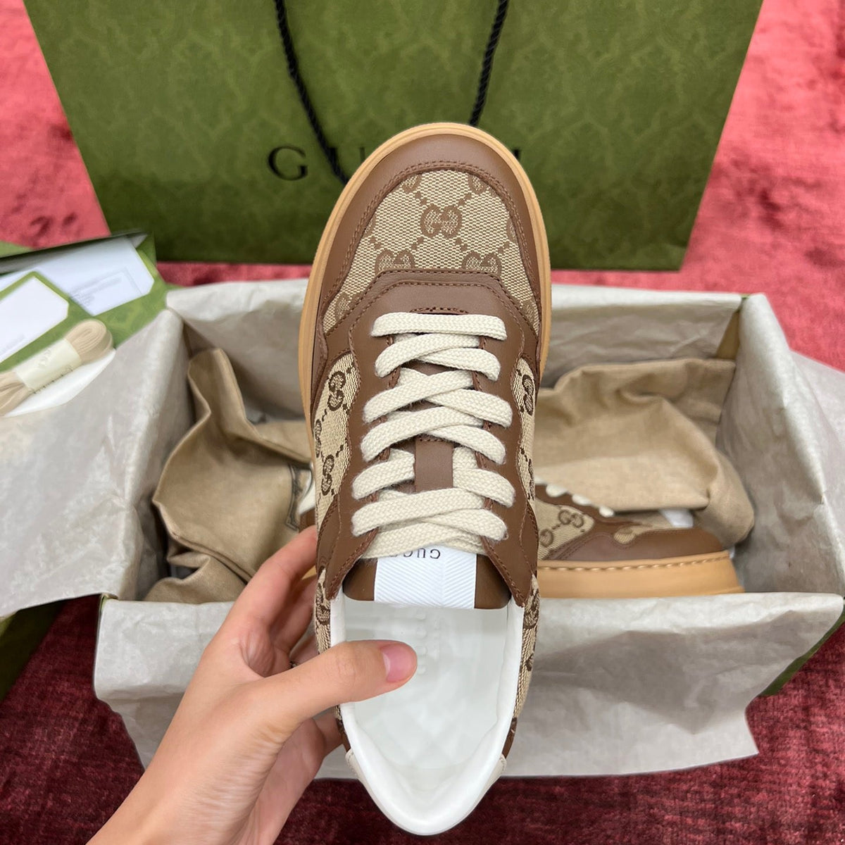 GG EMBOSSED SNEAKER