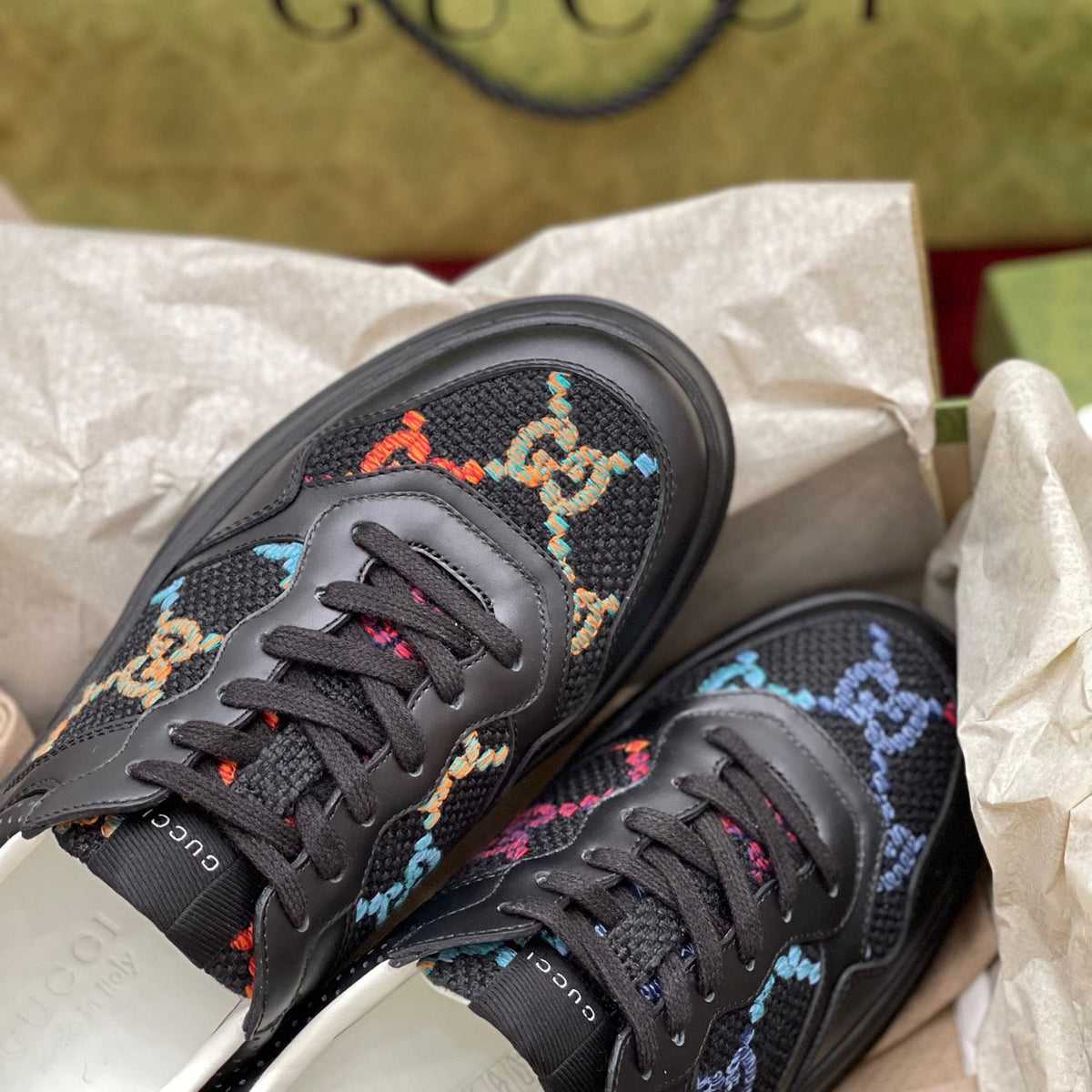 GG SUPREME TRAINERS