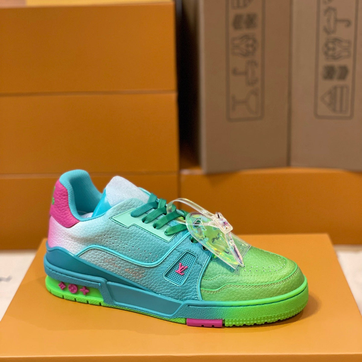 LOU TRAINERS