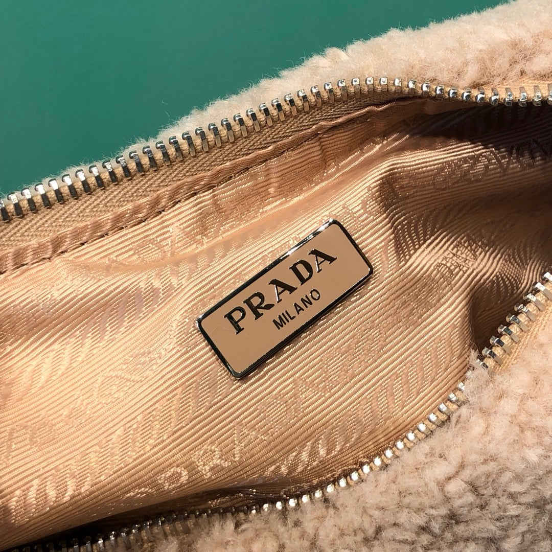 PD RE-EDITION 2000 WOOL BAG