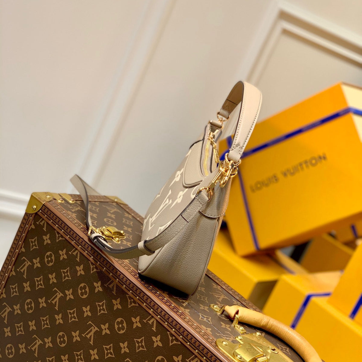 LOU BAGATELLE BAG