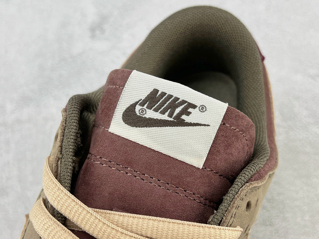 DUNK LOW x OTOMO KATUSHIRO