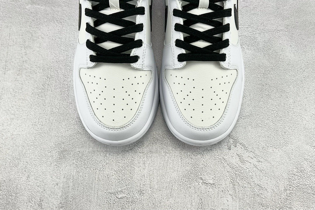 DUNK LOW RETRO