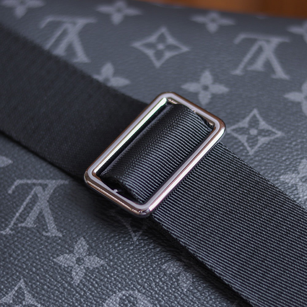 LOU DISTRICT PM MESSENGER BAG