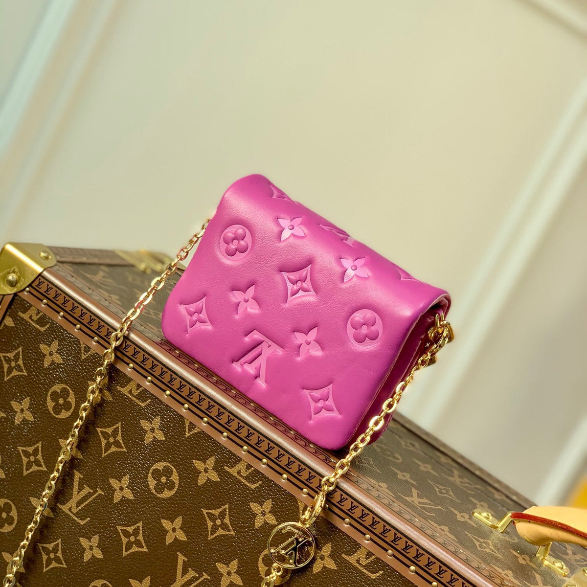 LOU BELTBAG COUSSIN