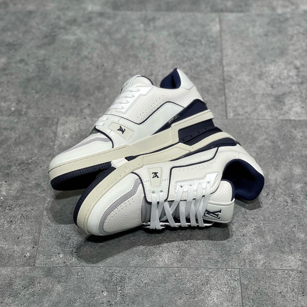 LOU TRAINERS
