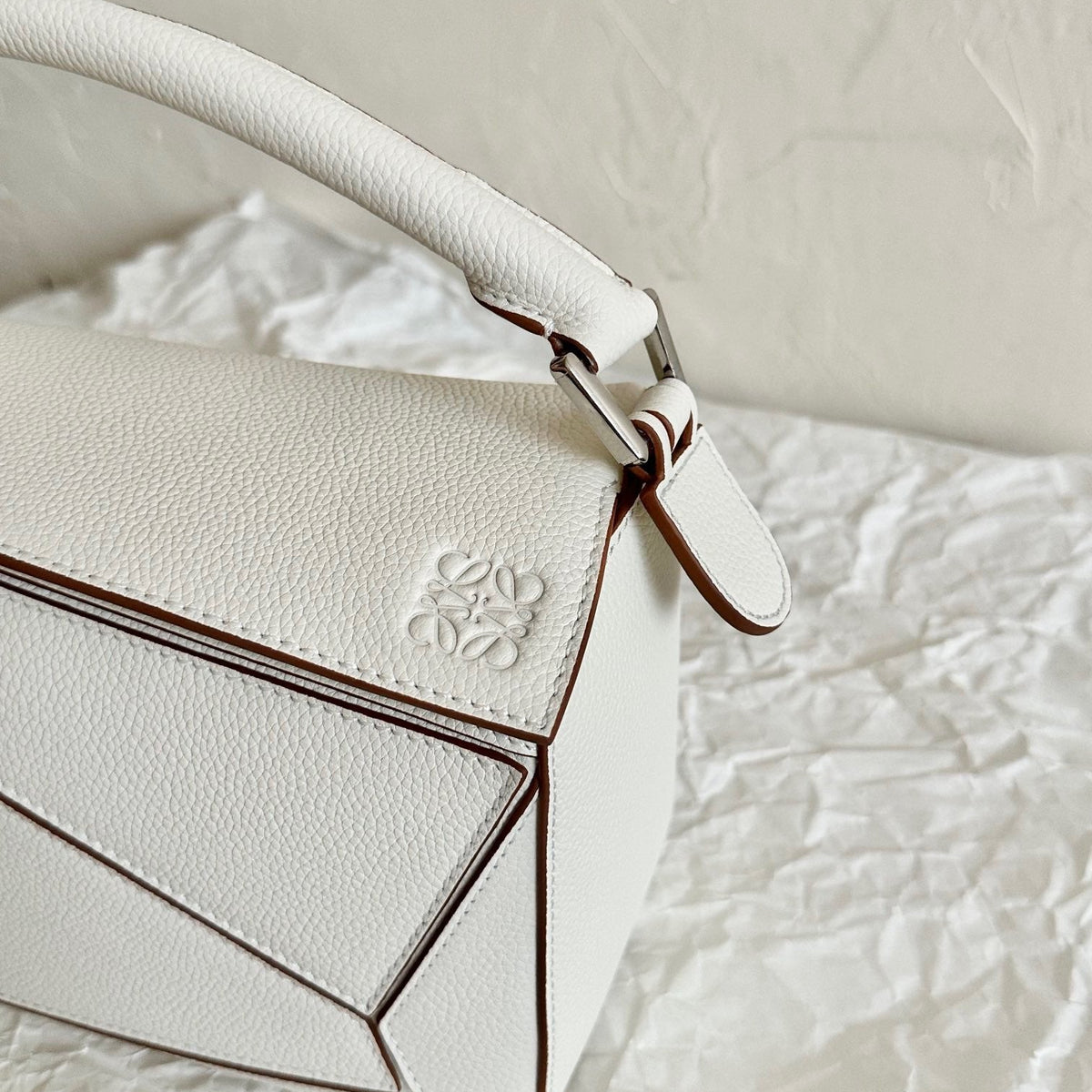 LOEW SMALL PUZZLE EDGE BAG