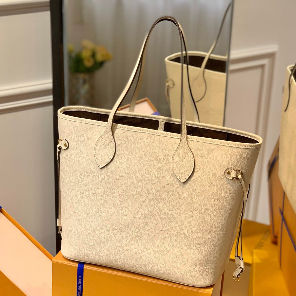 LOU NEVERFULL MM BAG