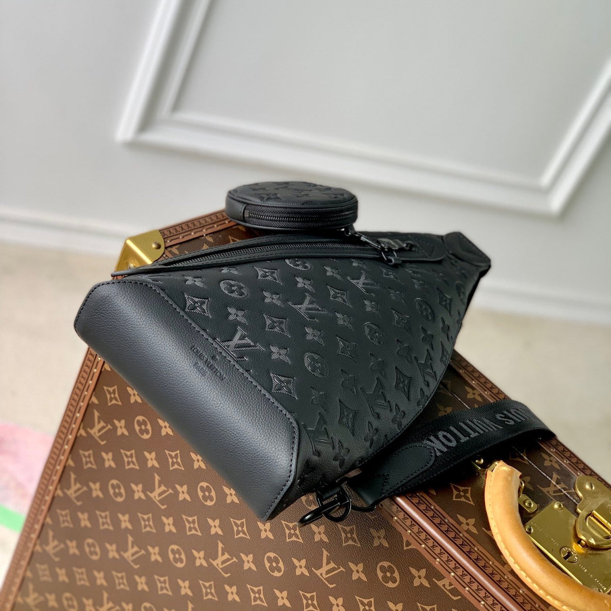 LOU DUO SLING BAG