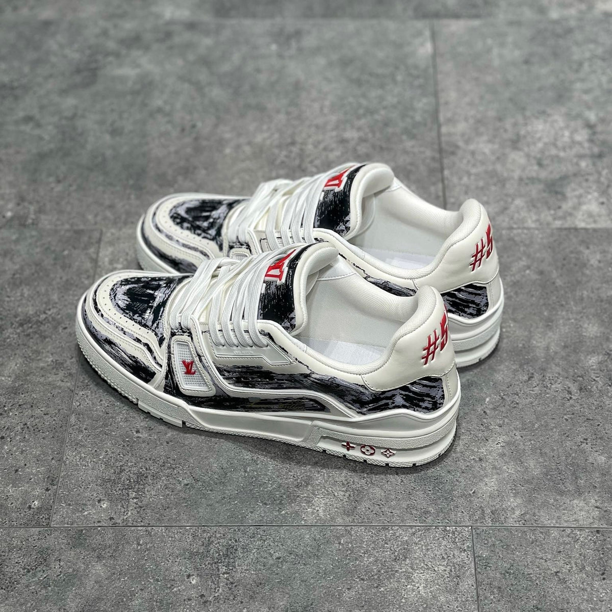 LOU TRAINERS
