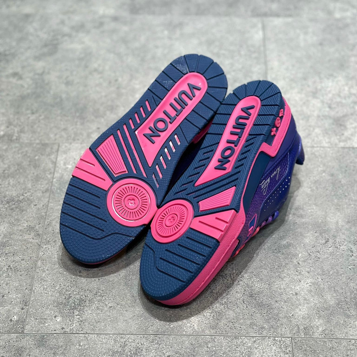 LOU TRAINERS