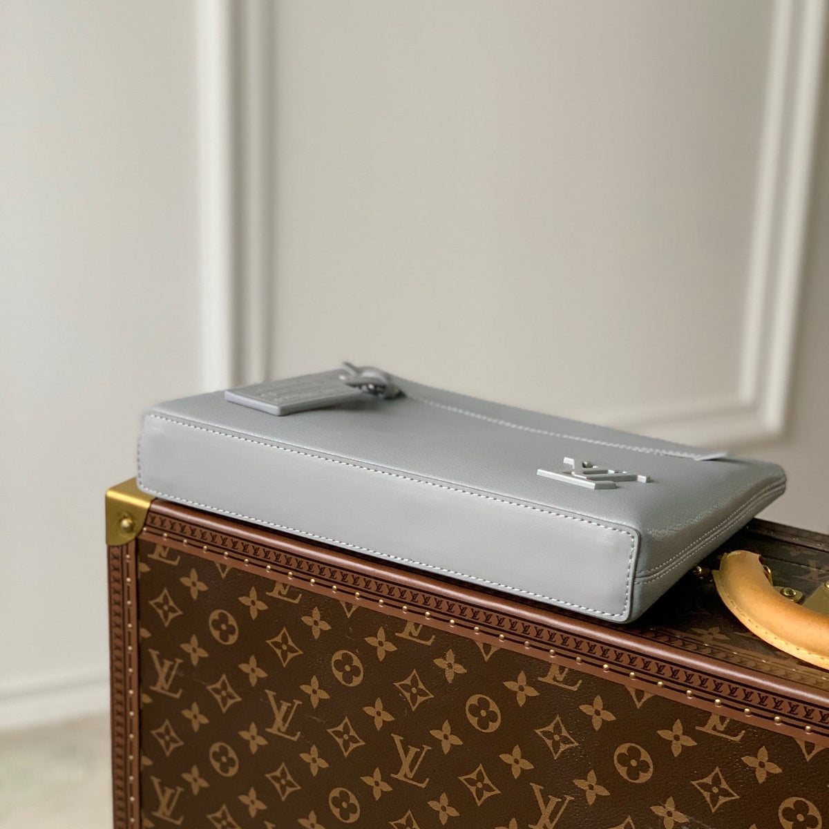 LOU AEROGRAM IPAD POUCH