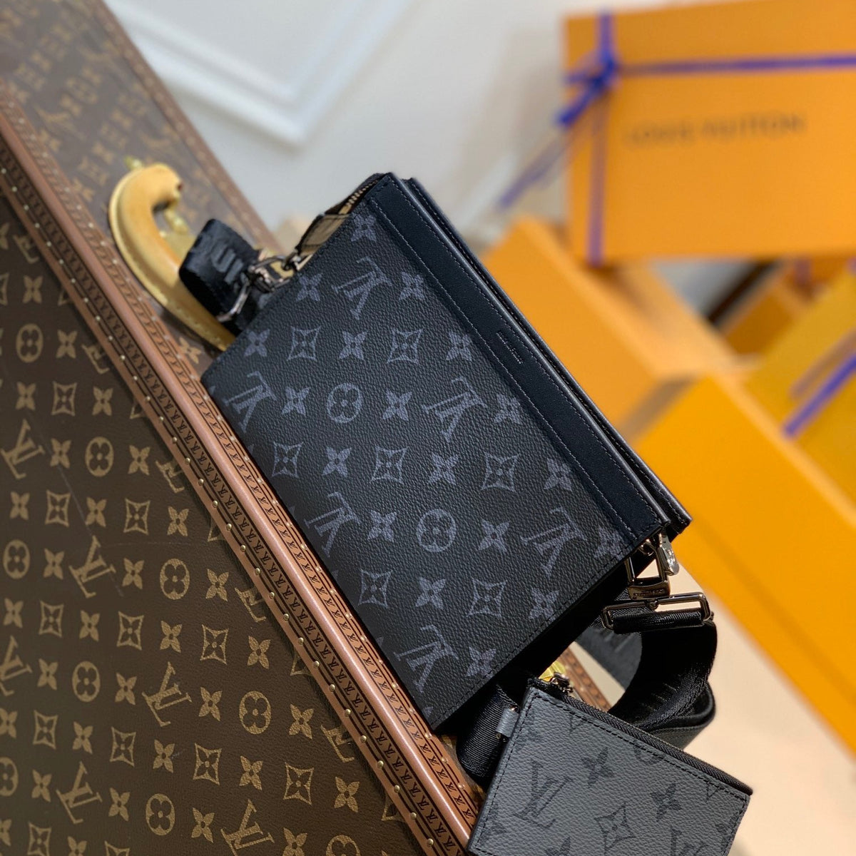 LOU GASTON WEARABLE WALLET
