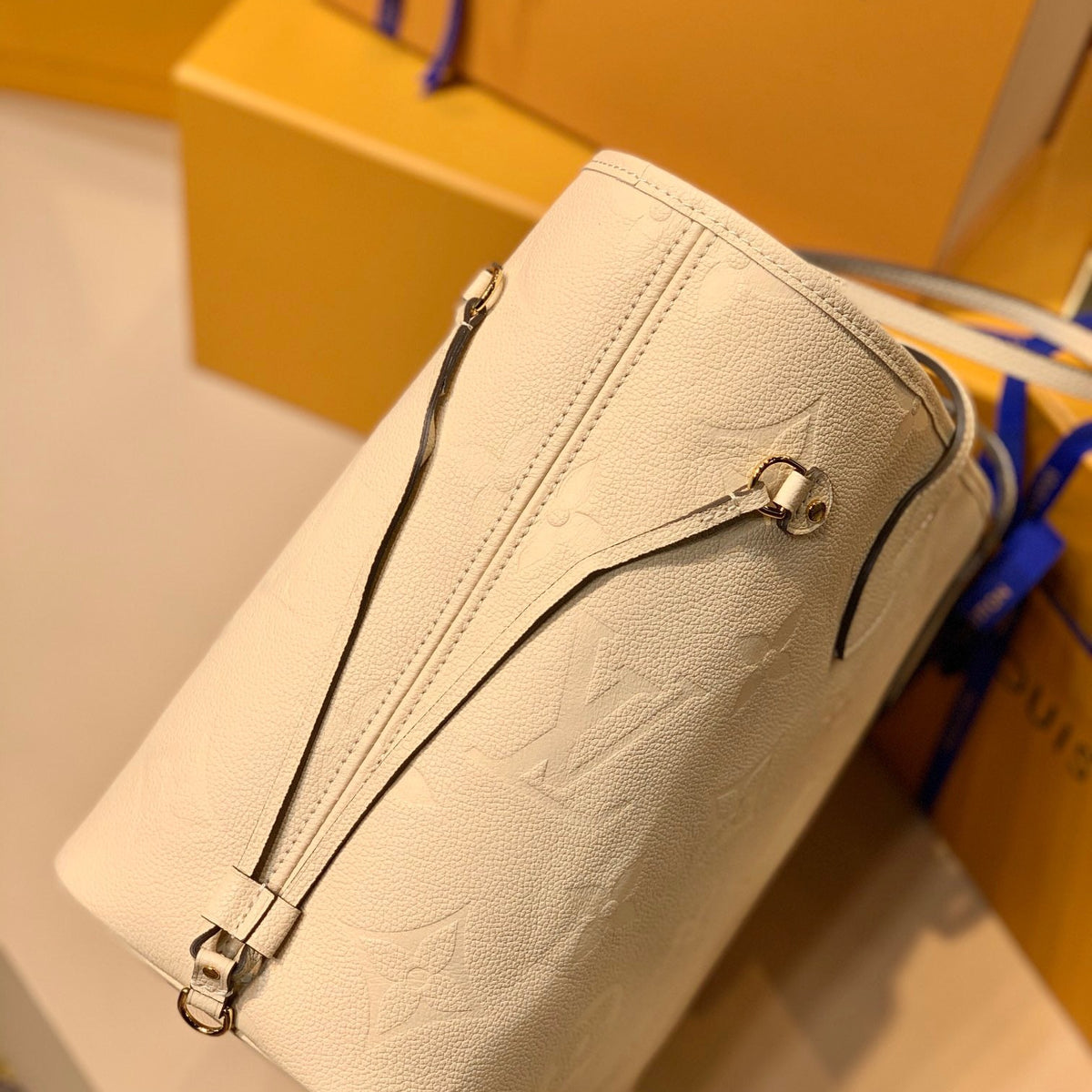 LOU NEVERFULL MM BAG