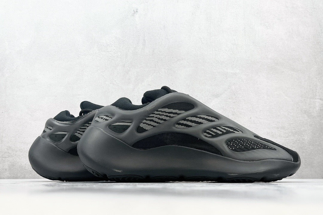 YEEZY 700 V3 ALVAH