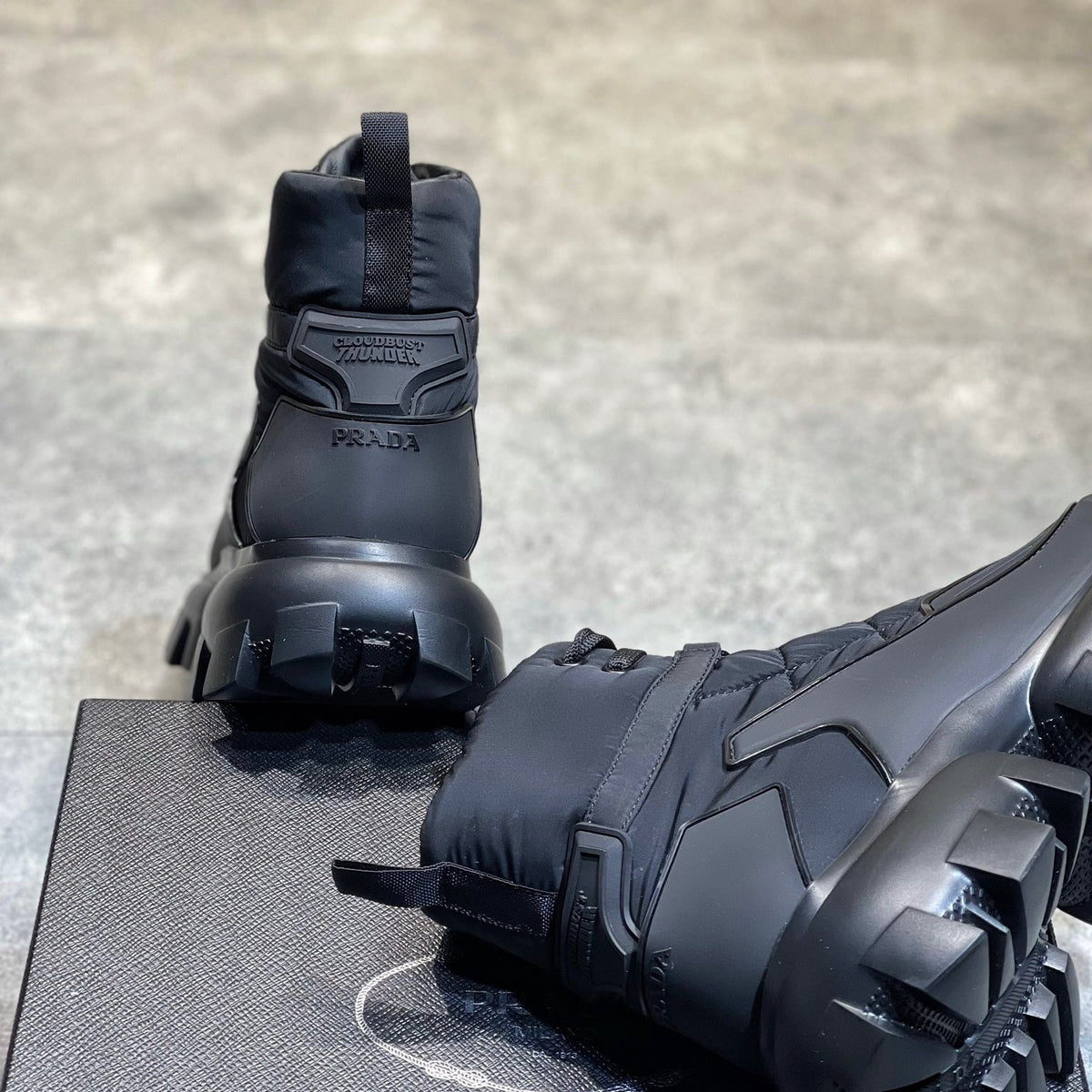 PD CLOUDBUST THUNDER SNEAKER
