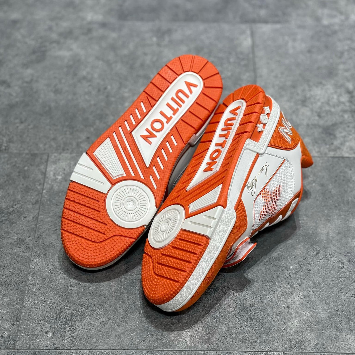 LOU TRAINERS