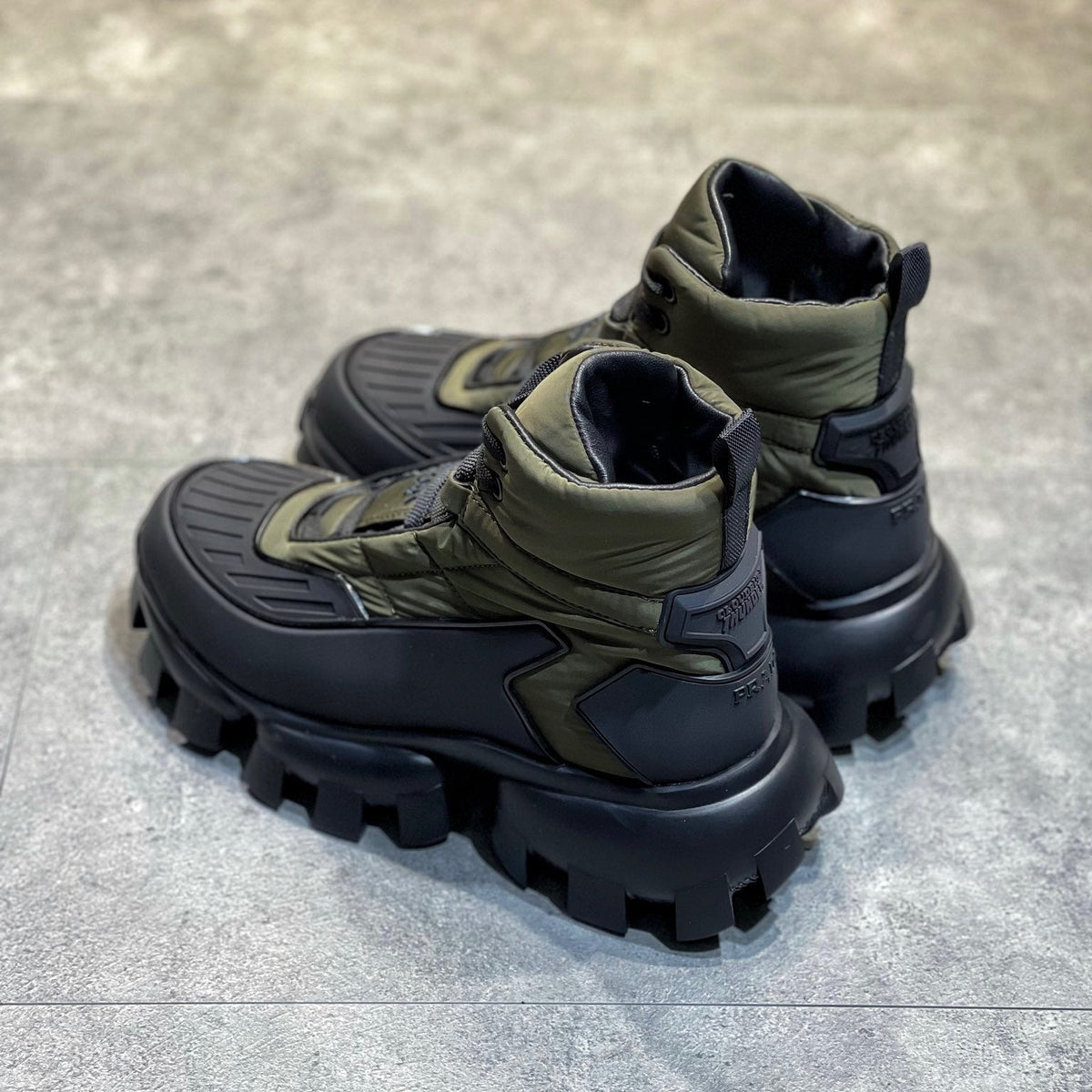 PD CLOUDBUST THUNDER SNEAKER