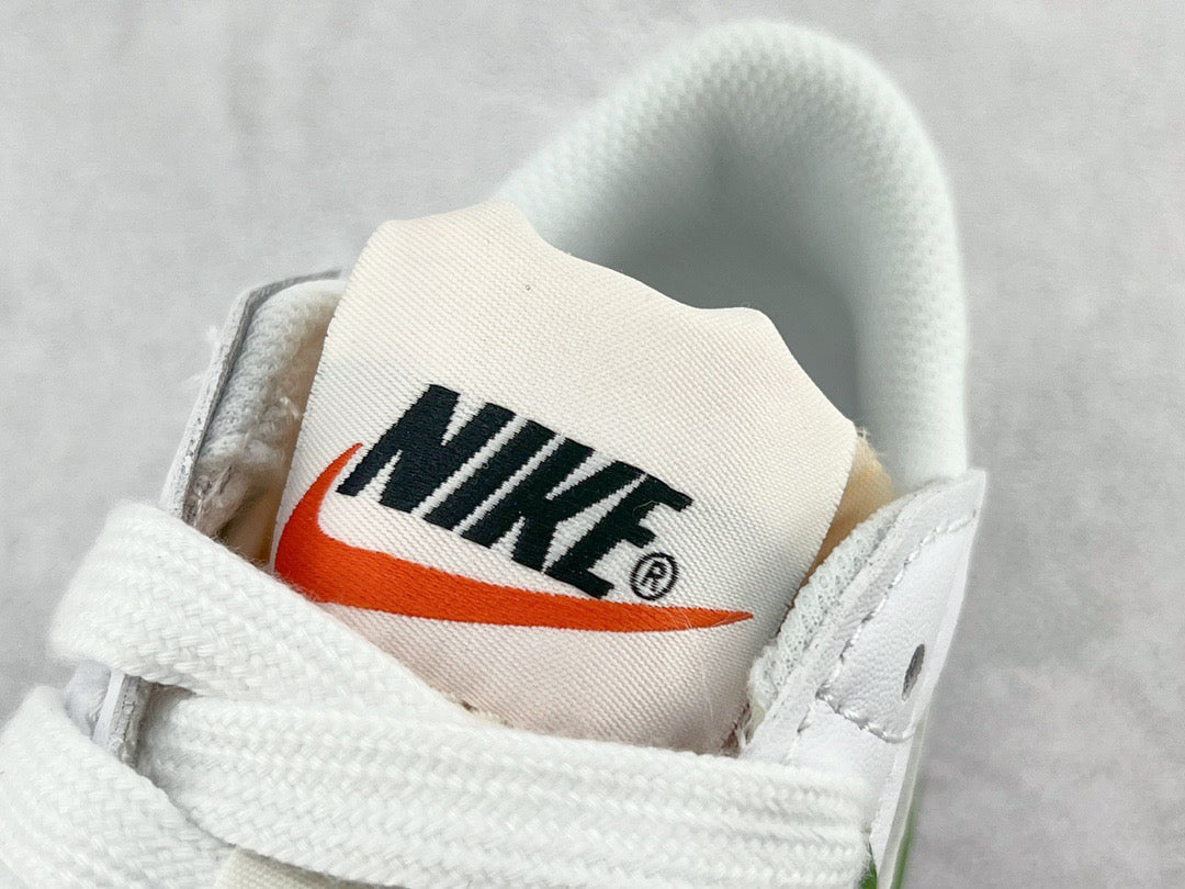 NIKE BLAZER LOW SWOOSH