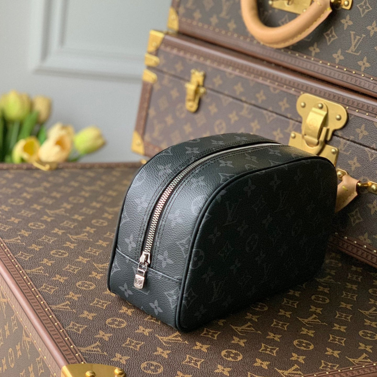 LOU TOILETRY BAG 25