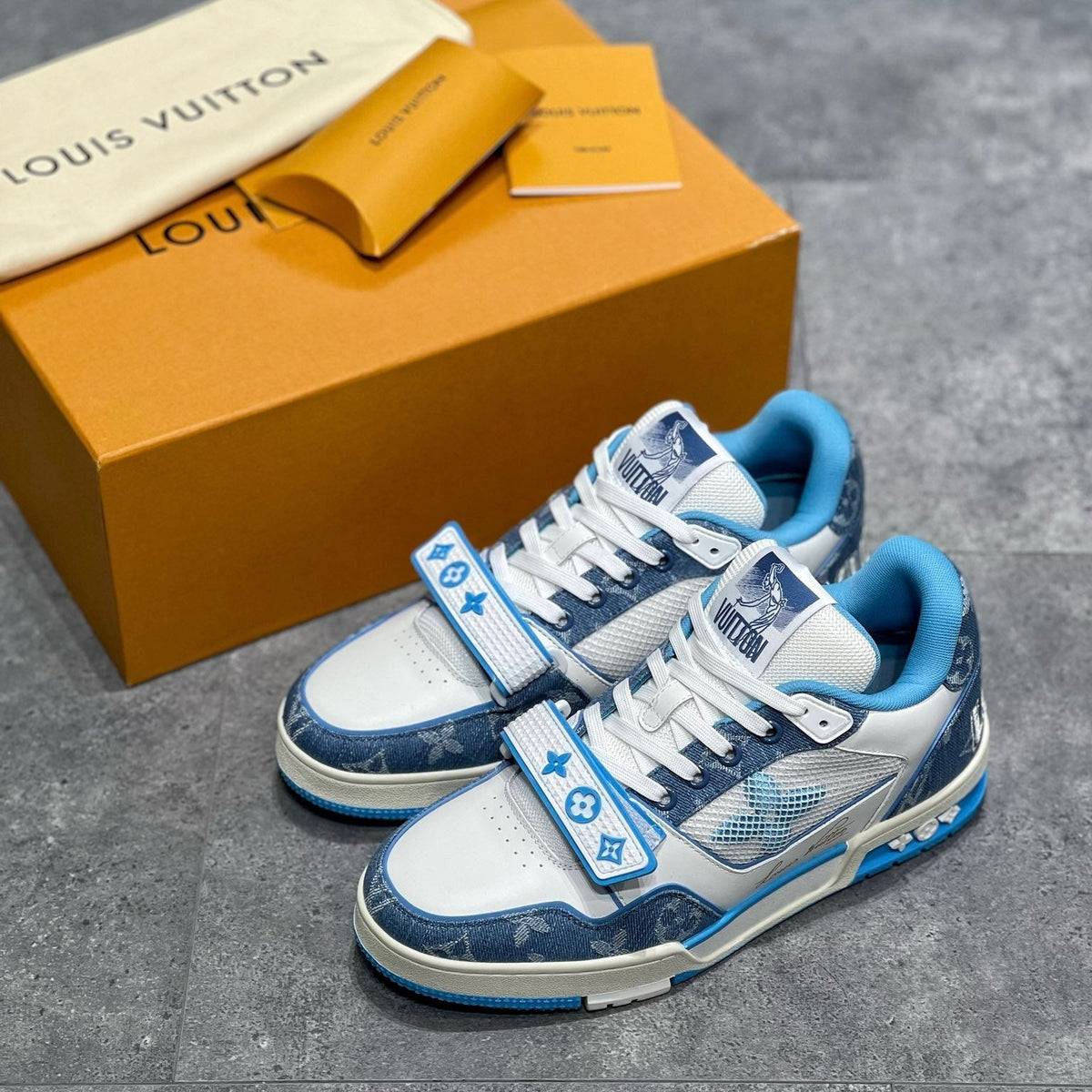 LOU TRAINERS ND