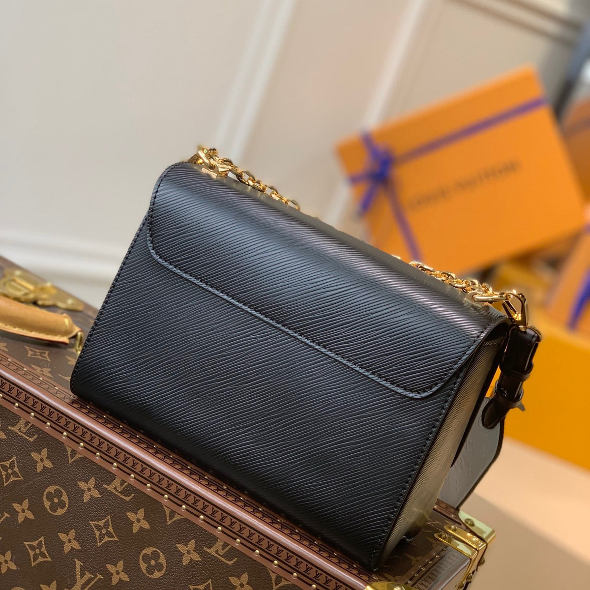 LOU TWIST PM BAG