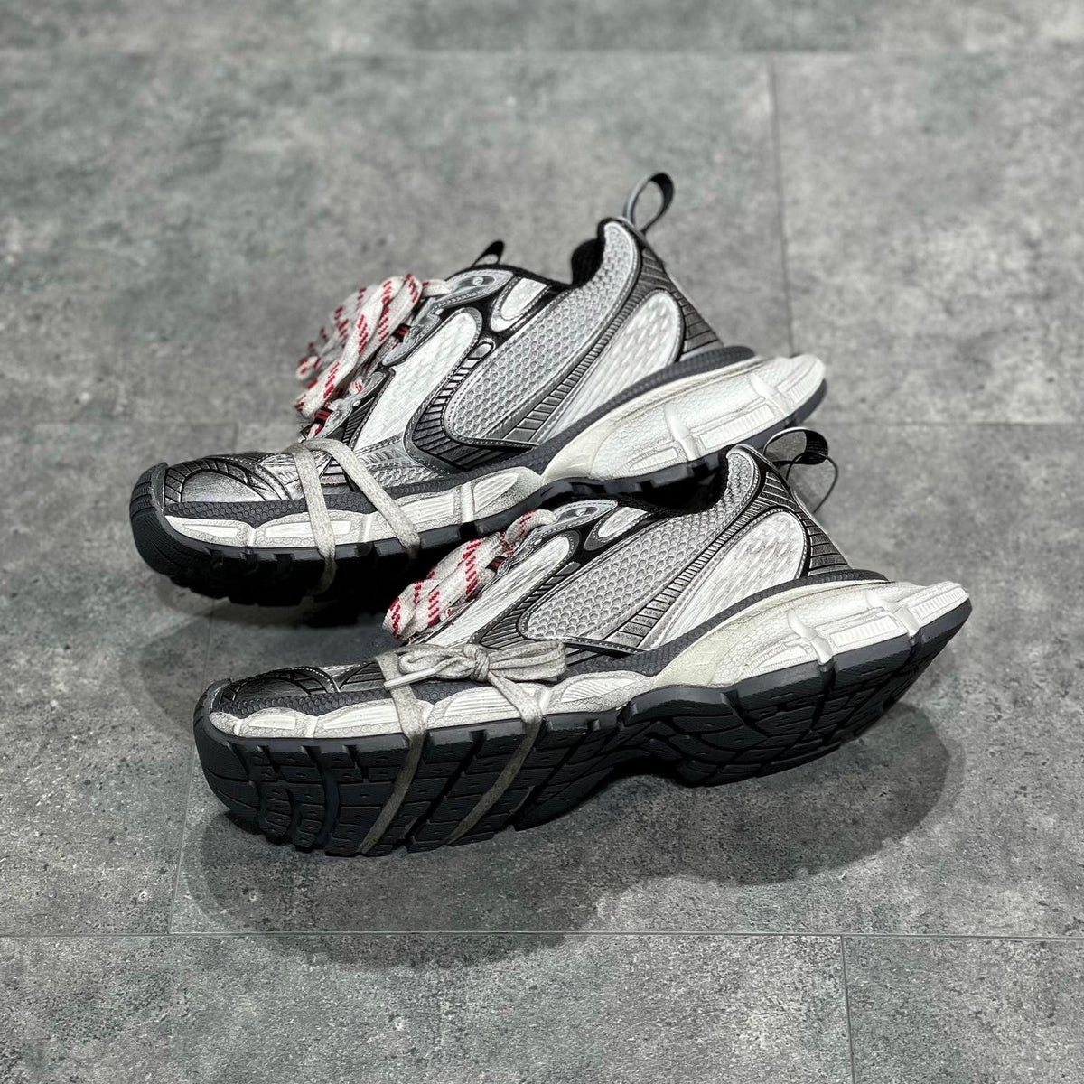 BAL 3XL TRAINERS