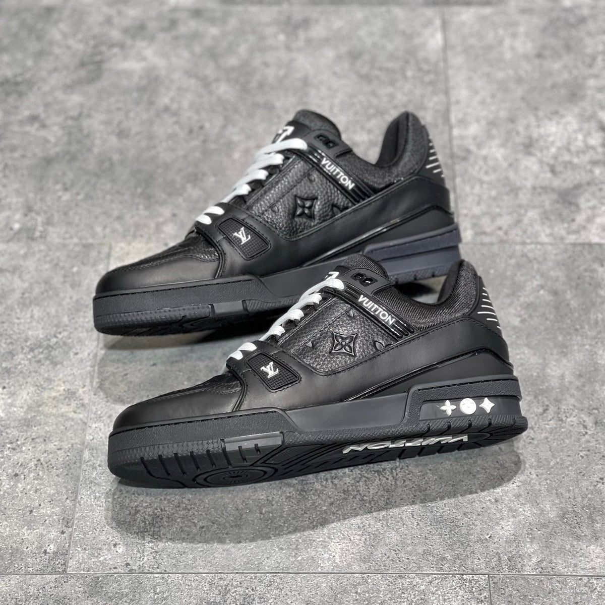 LOU TRAINERS