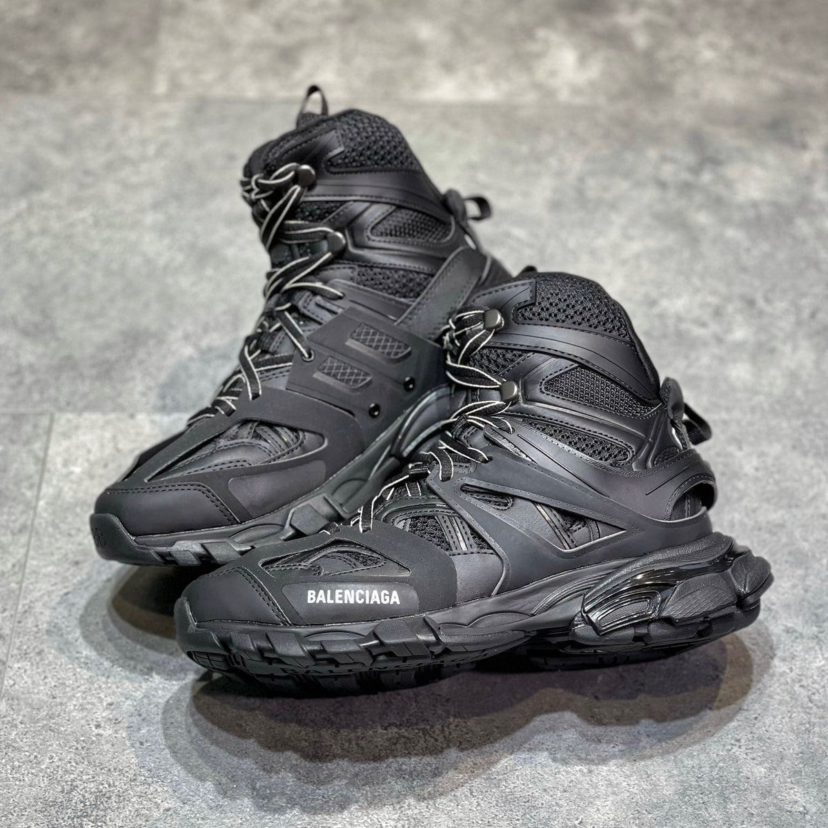 BAL TRACK HIGH HIKE SNEAKER