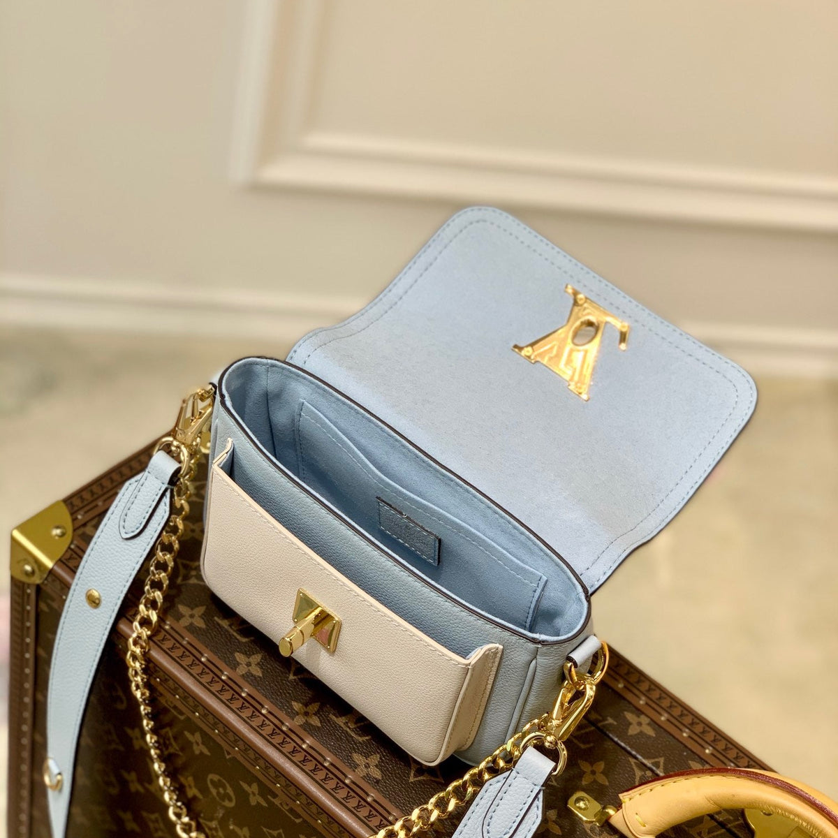 LOU LOCKME TENDER BAG
