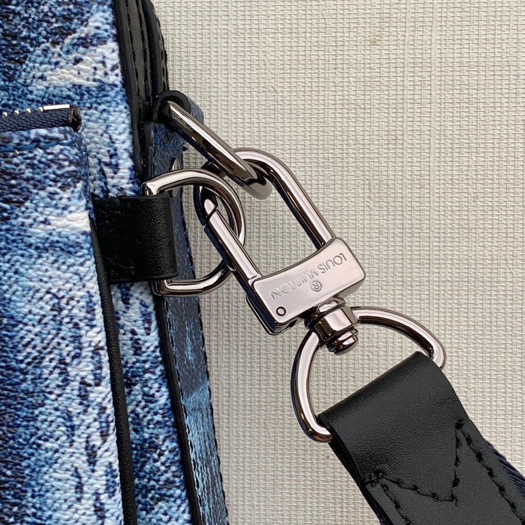 LOU TRIO MESSENGER BAG