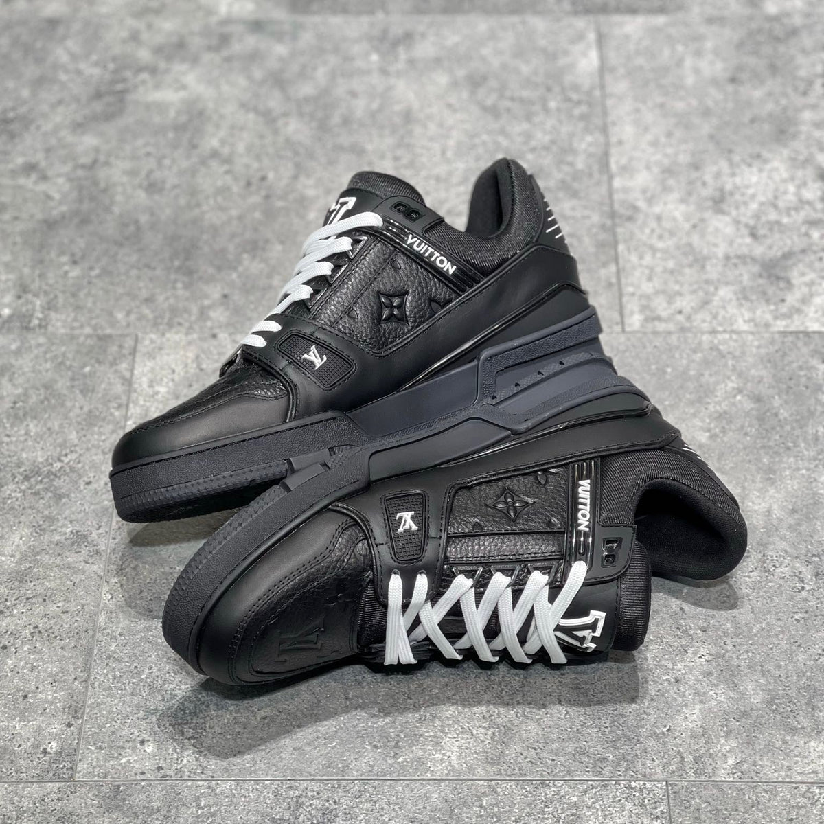 LOU TRAINERS