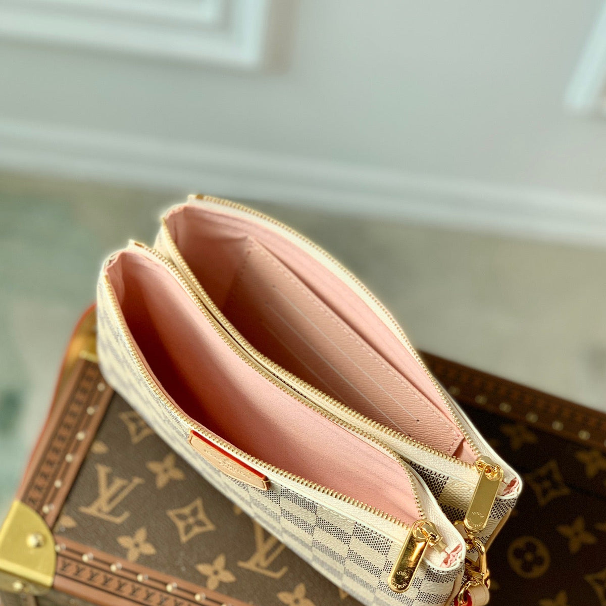 LOU DOUBLE ZIP POCHETTE