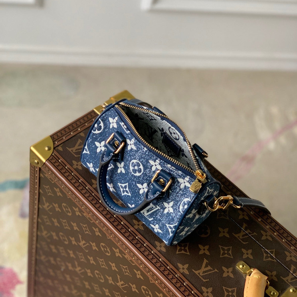 LOU NANO SPEEDY BAG