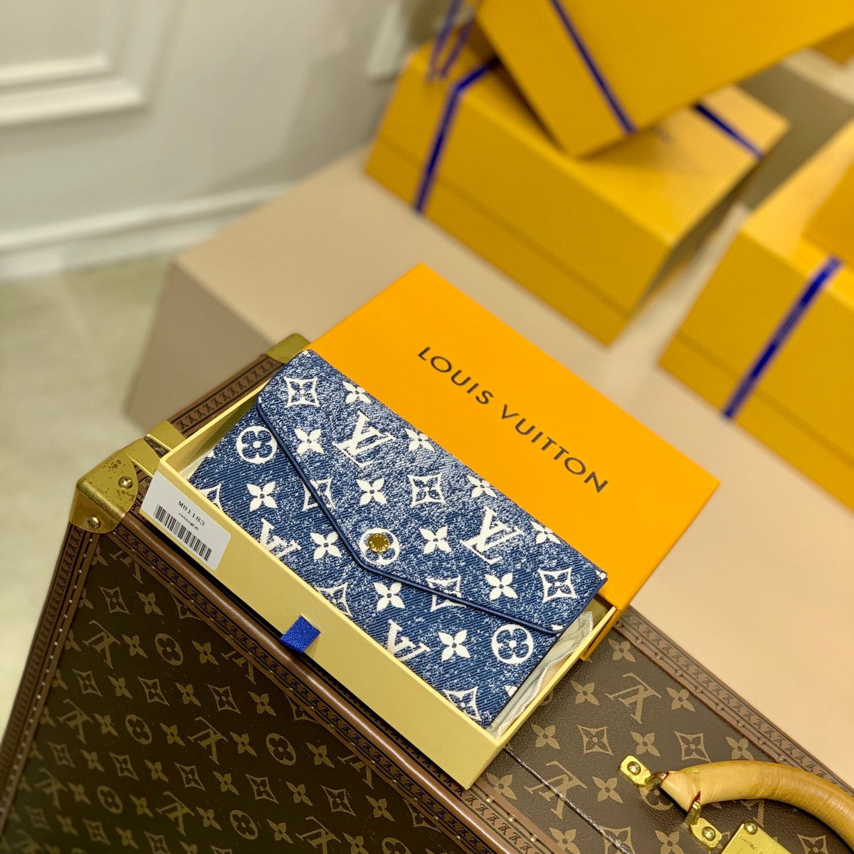 LOU SARAH WALLET