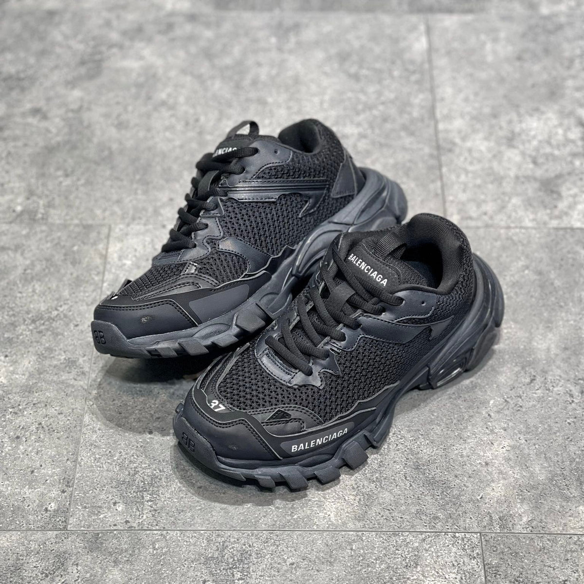 BAL TRACK 3 SNEAKERS