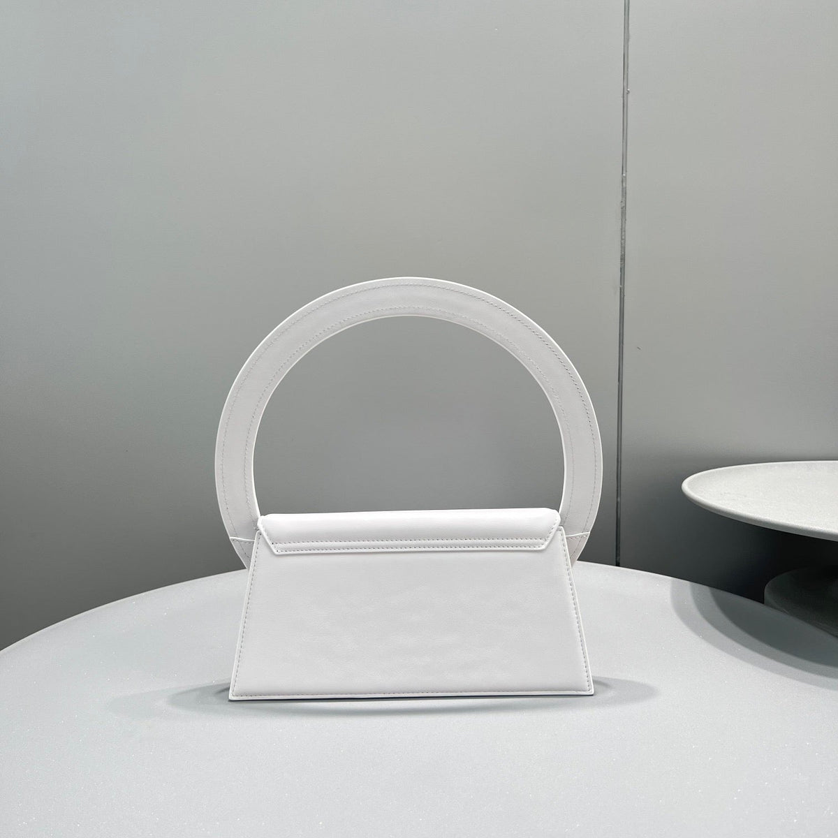 JACQ LE SAC ROND BAG