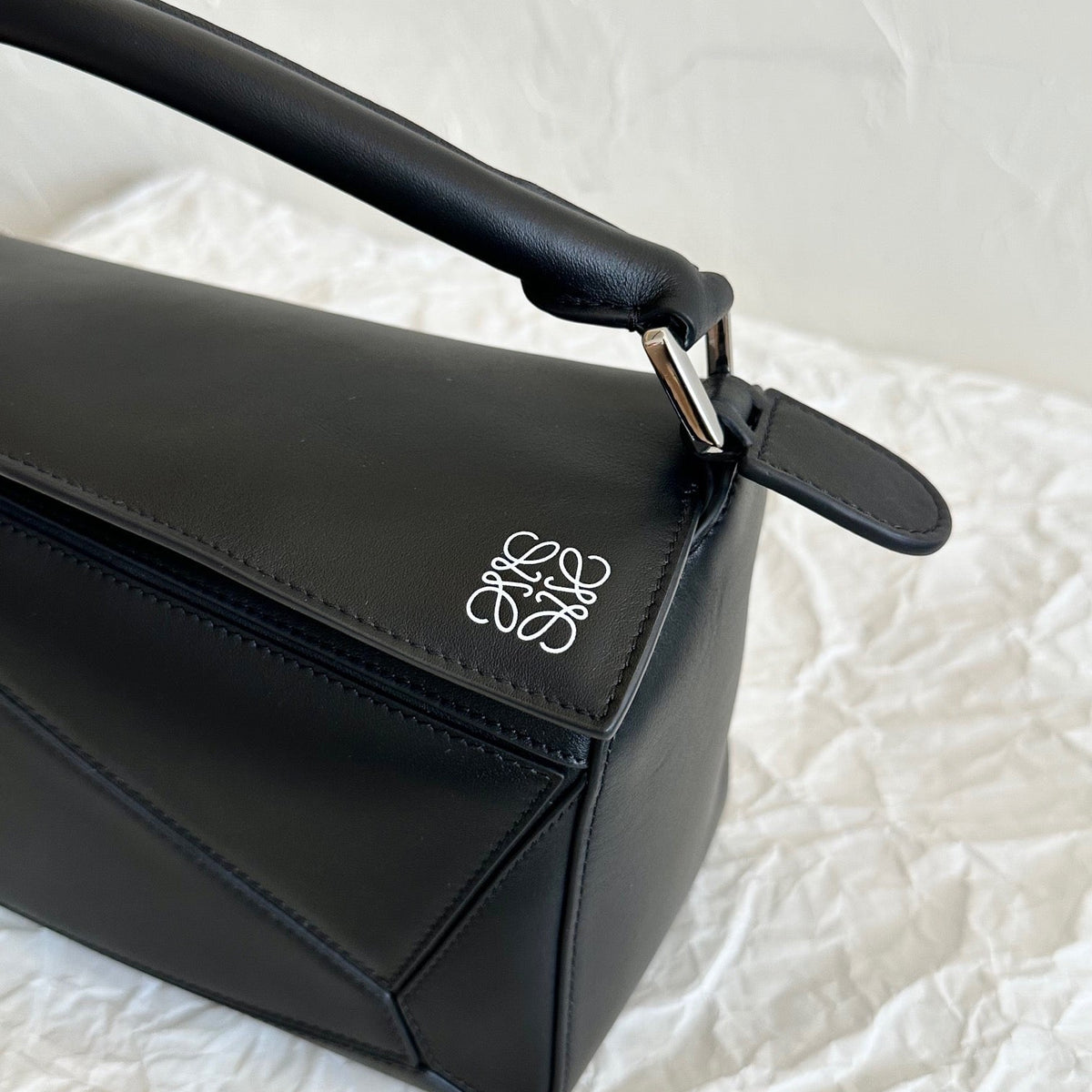 LOEW SMALL PUZZLE EDGE BAG