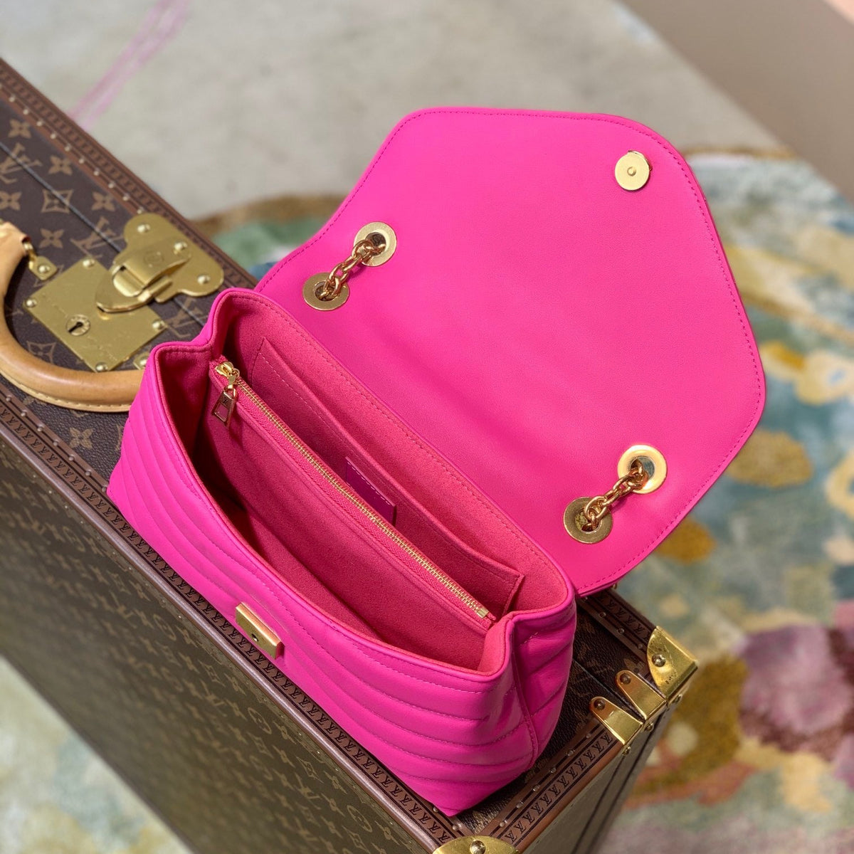 LOU NEW WAVE CHAIN BAG