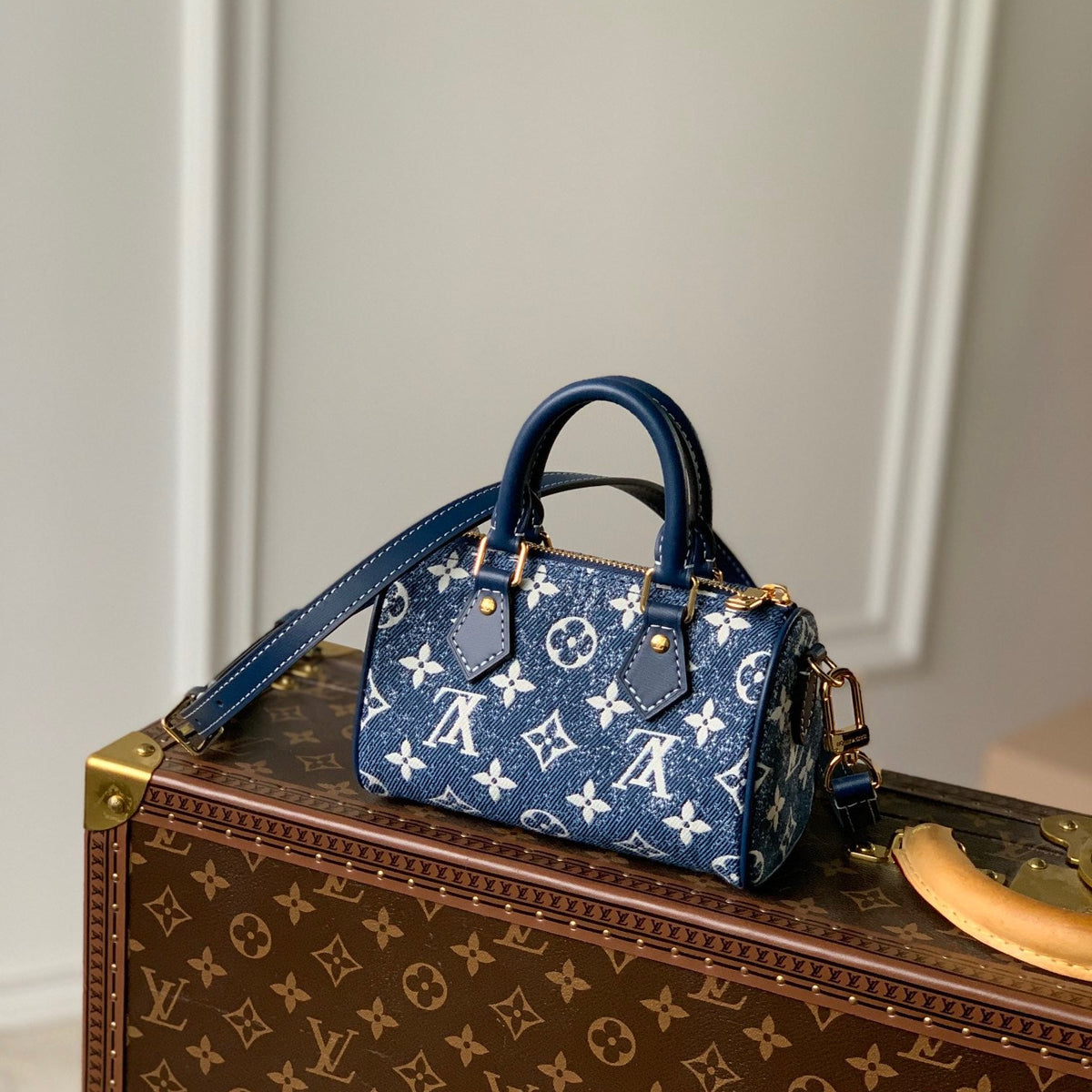 LOU NANO SPEEDY BAG